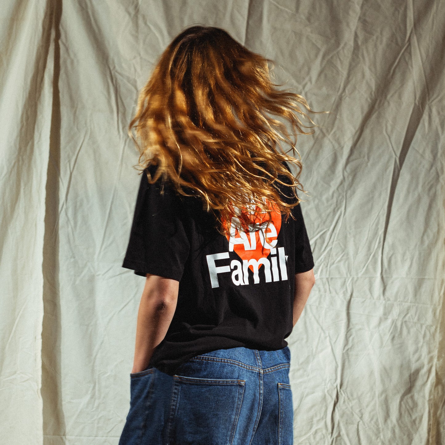 "Wi Are Family" Tee Black